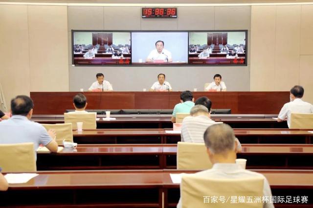 黄雅琼现状：回归故乡当老师，婚后与丈夫两地分居